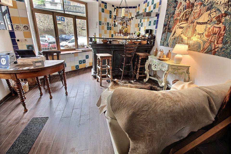 Bed and Breakfast Golden Lion Bouillon Exteriér fotografie